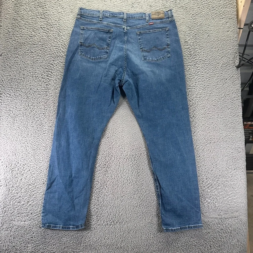 Wrangler Jeans Mens 38x32 Blue Cotton Denim Straight Leg Faded Athletic Stretch